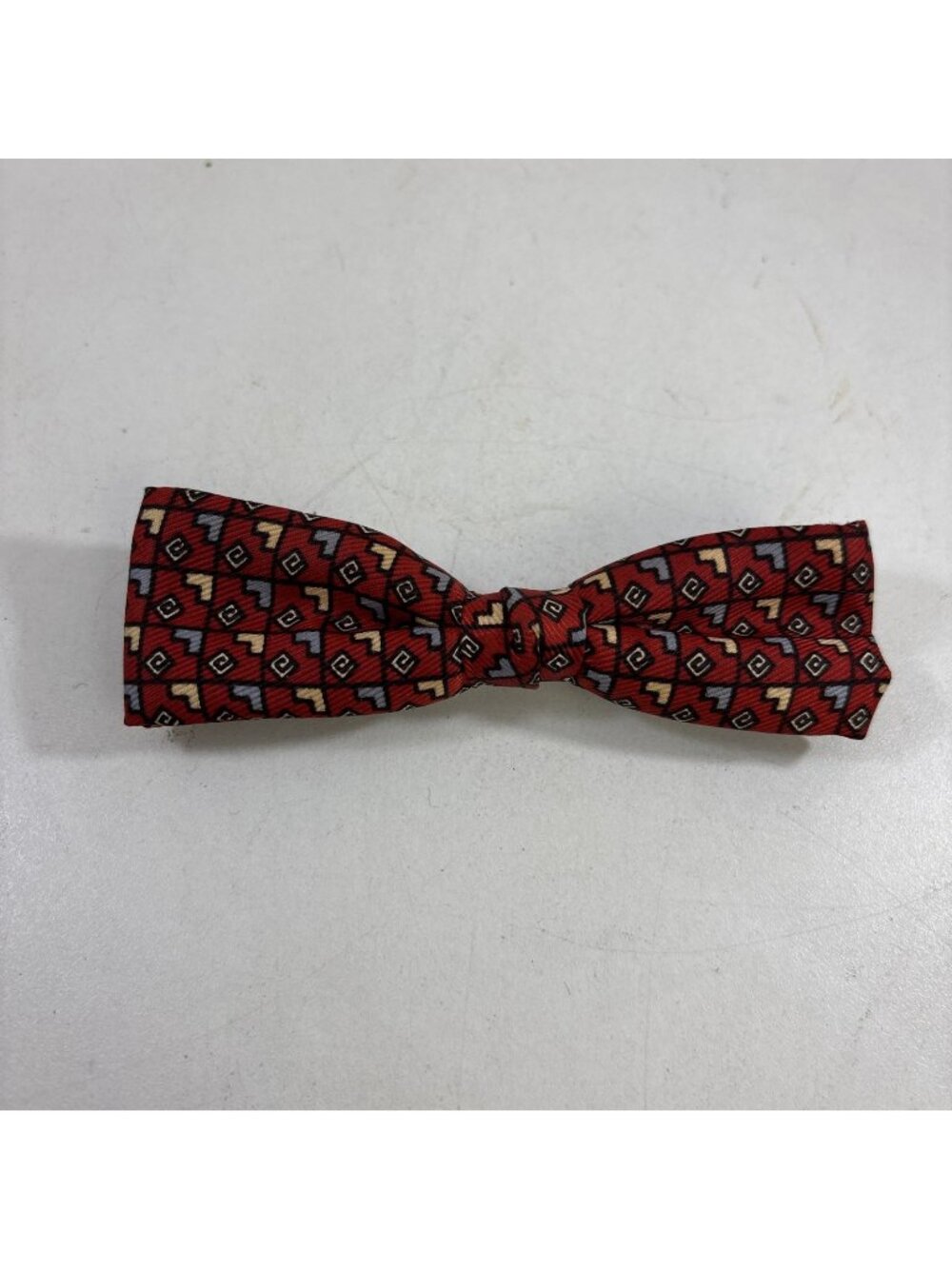 Vintage Radiance Red Geometric Patterned Clip-On Bow Tie 40s 50s